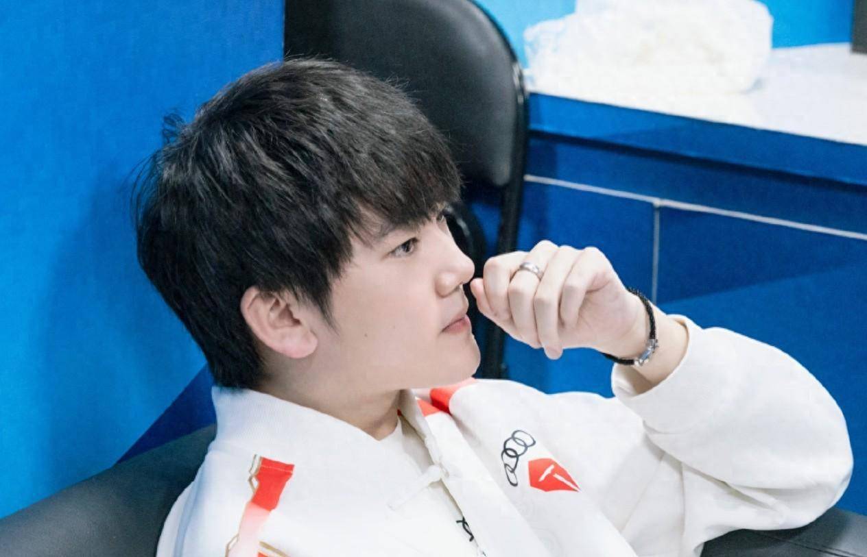 九游体育-关于JackeyLove迎来七赛季高光表现，IG球迷沸腾！的信息