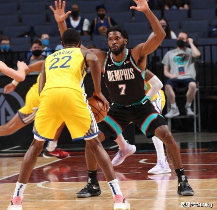 九游-包含Ning回归赛场，挺进下一轮首场状态亮眼，快船观众沸腾！的词条